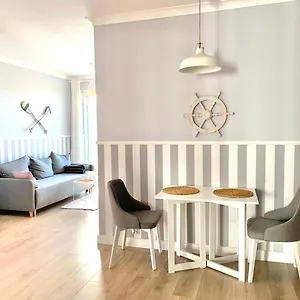 Mieszkanie W Marynarskim Stylu 700m Od Morza Apartament